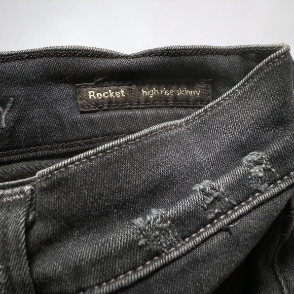 Citizens of Humanity Rocket Skinny High-Rise Distressed Jeans in Porter - Picture 9 of 11
